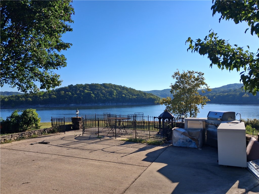 main property photo 0