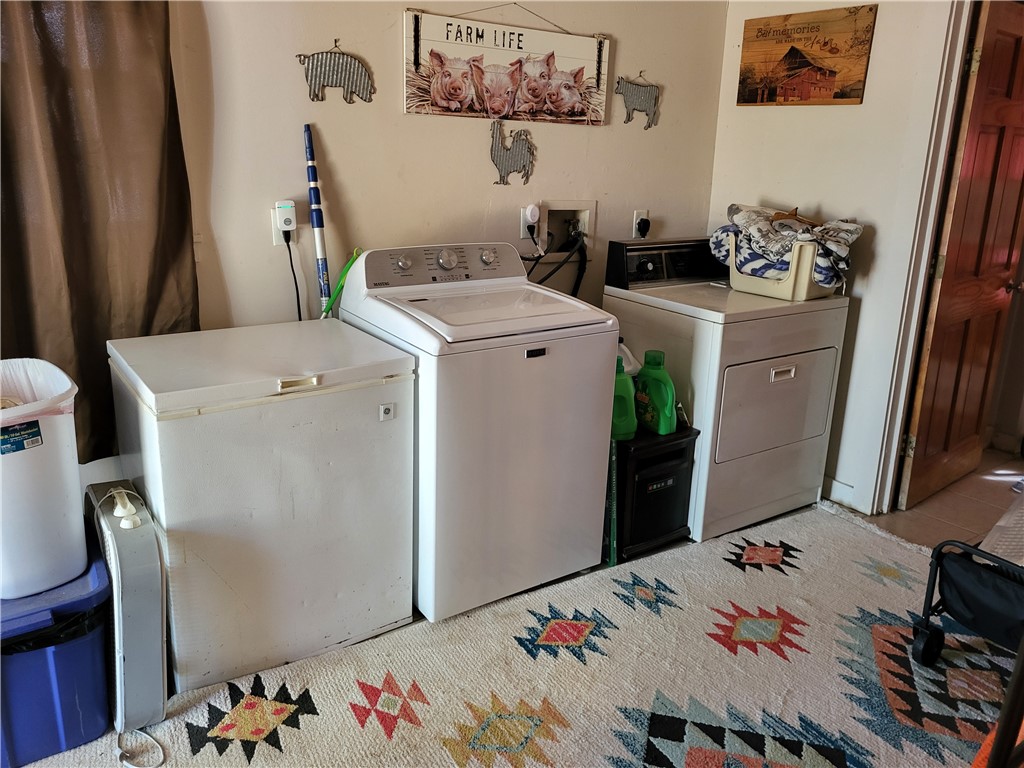 main property photo 13