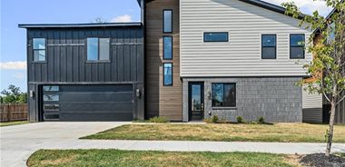 image of property with 4 Bed | 2 Bath | 2,069 Sqft