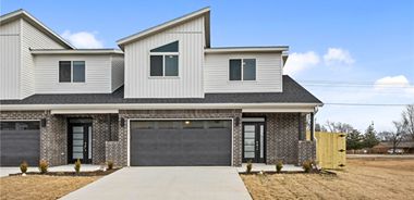 image of property with 3 Bed | 2 Bath | 1,582 Sqft