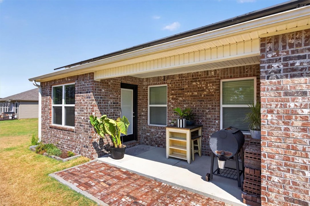 main property photo 24