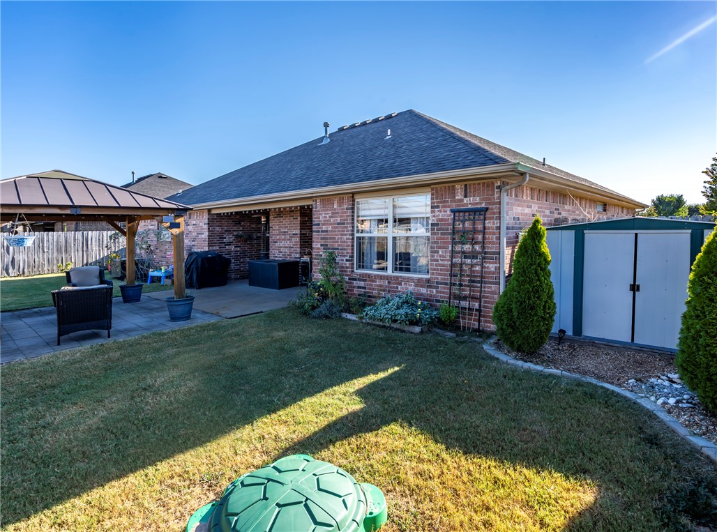 main property photo 27