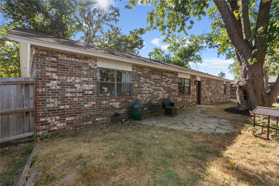 main property photo 15
