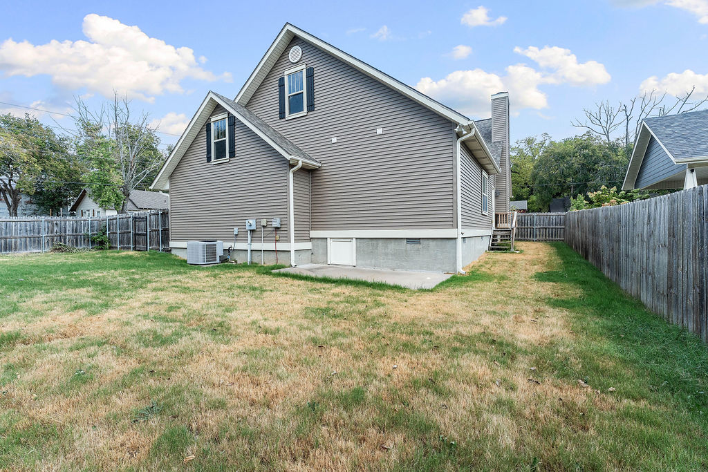 main property photo 33