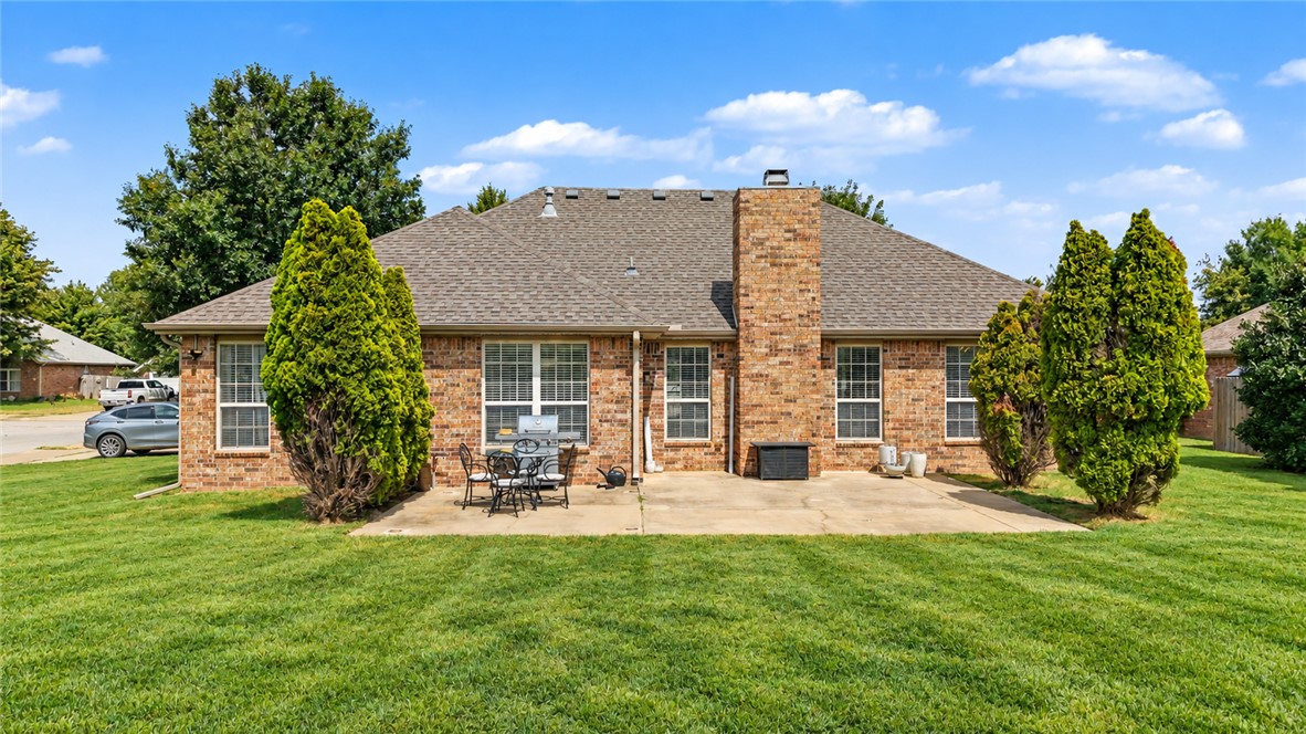 main property photo 18