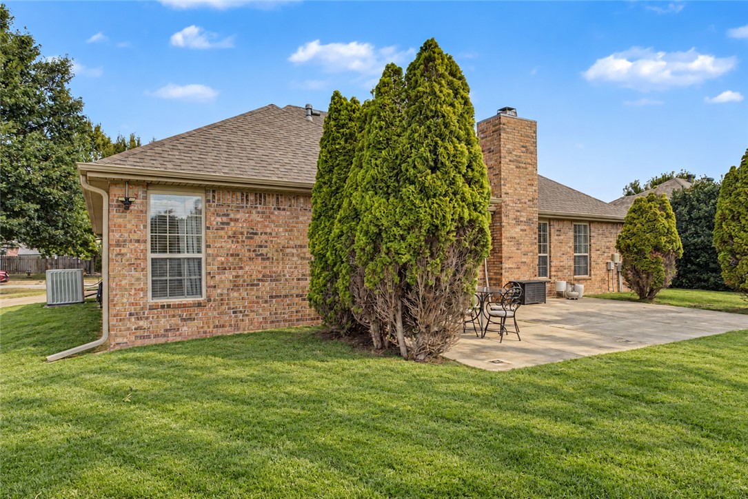 main property photo 19