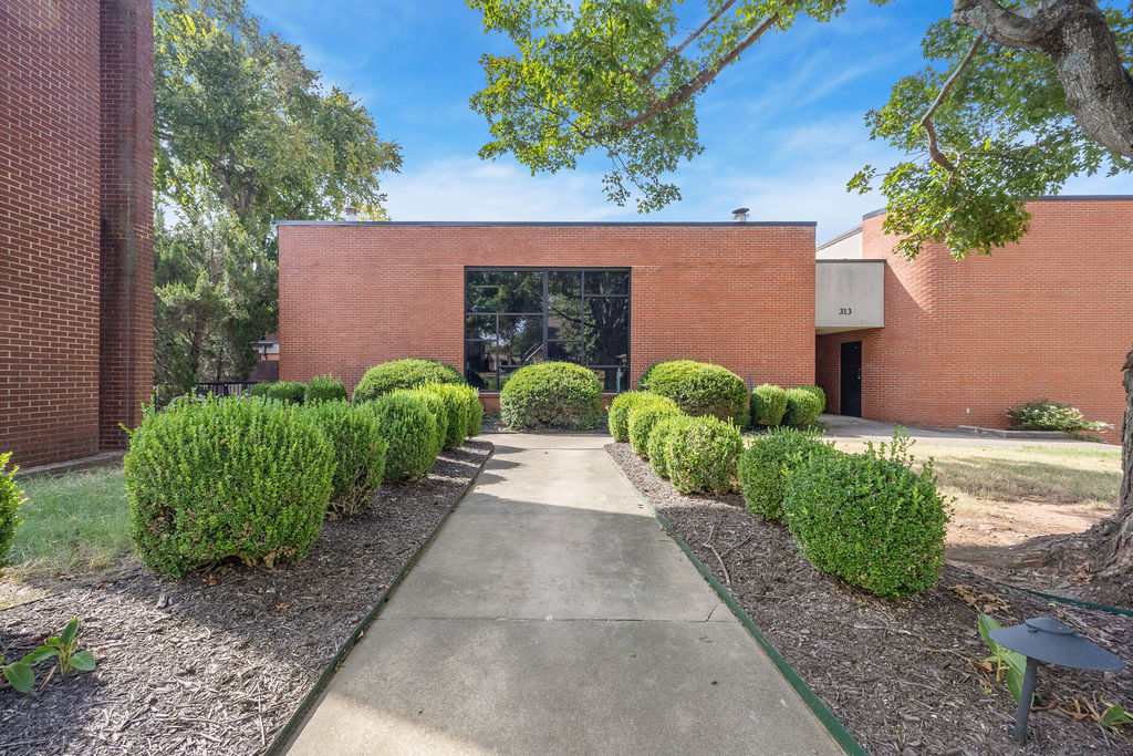 main property photo 21