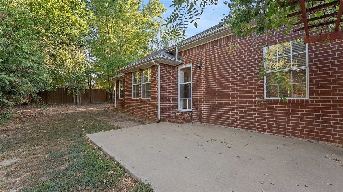main property photo 20