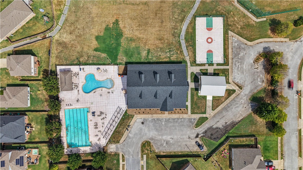 main property photo 38