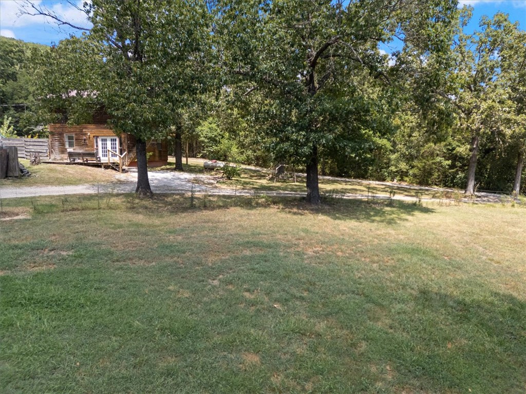 main property photo 28