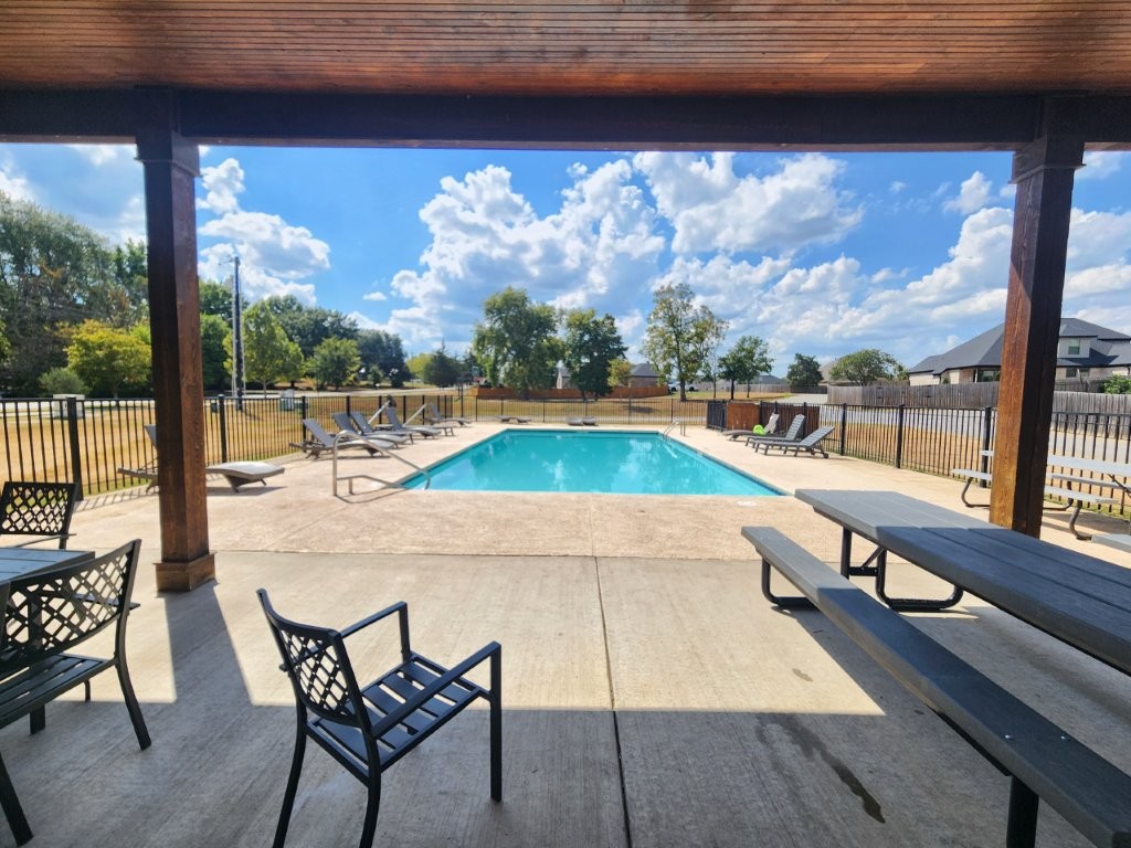 main property photo 51