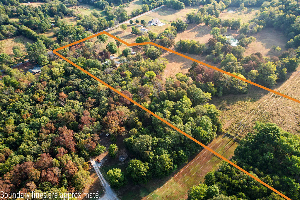 main property photo 29