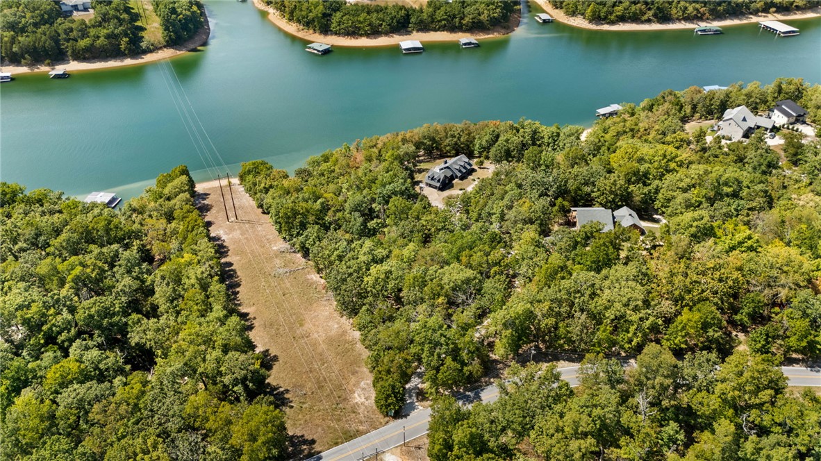 main property photo 40