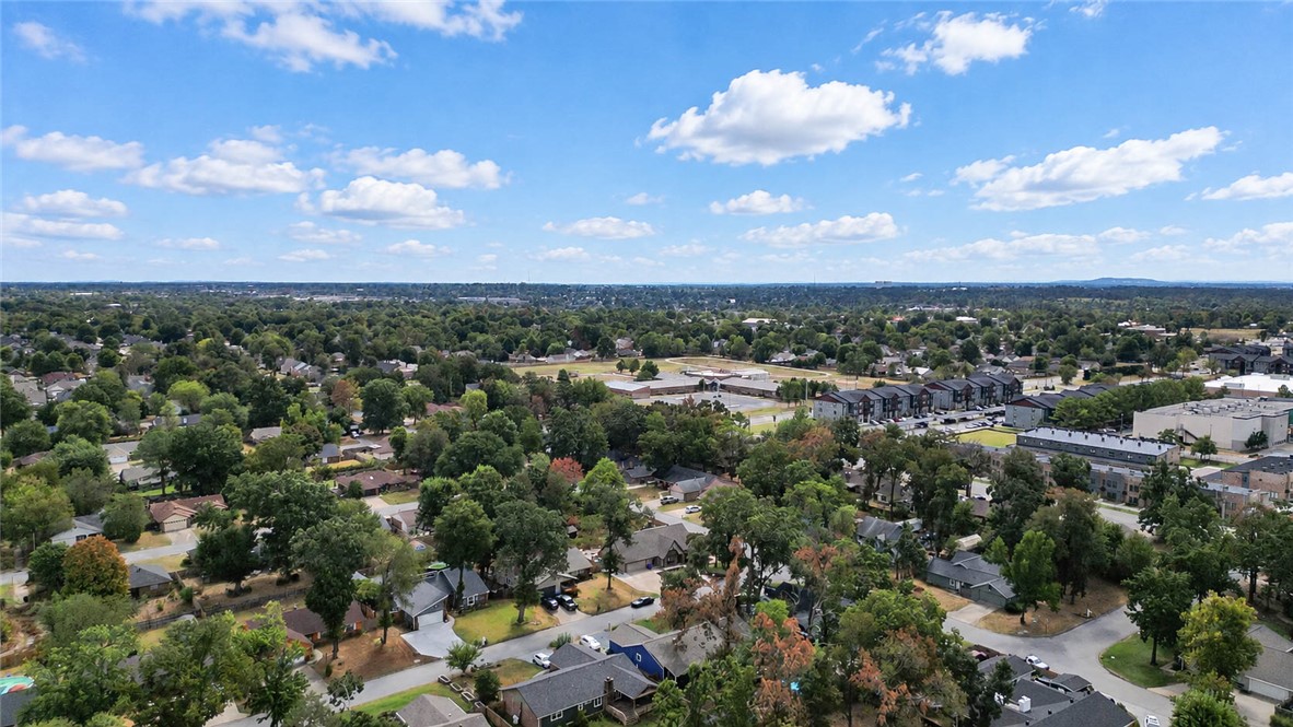 main property photo 50