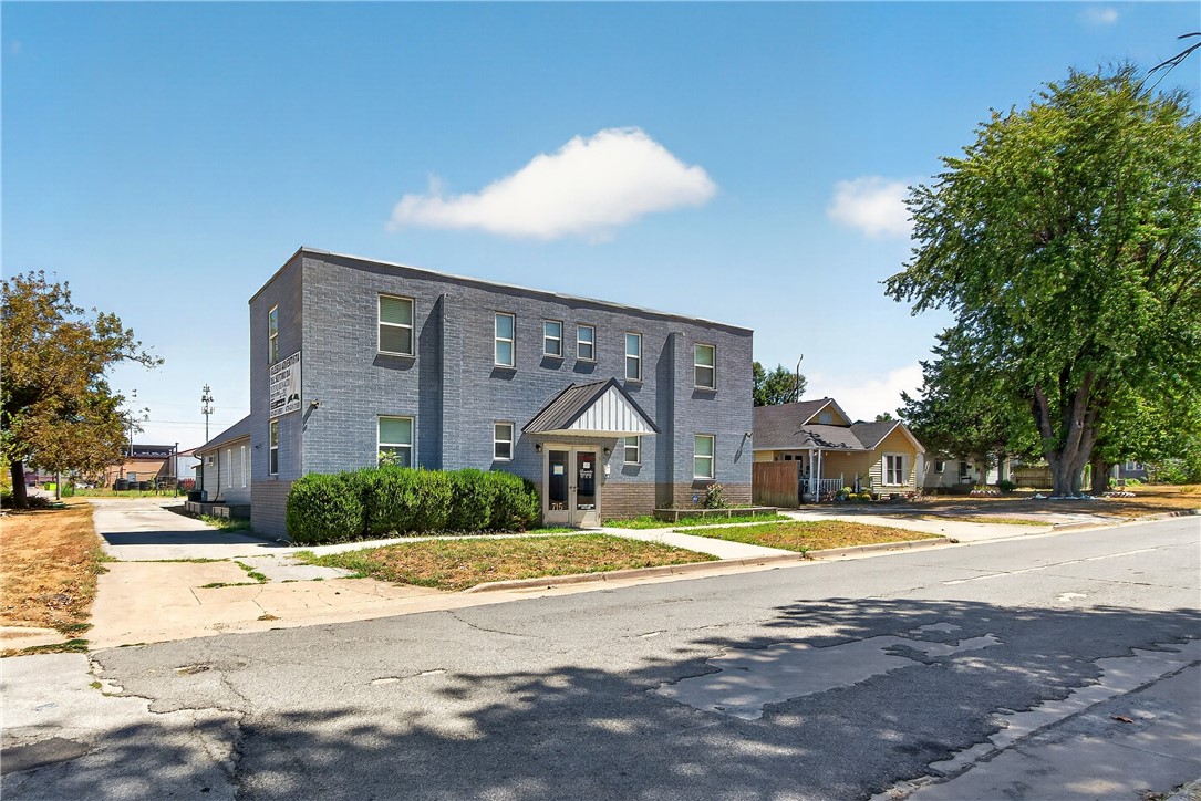 main property photo 7