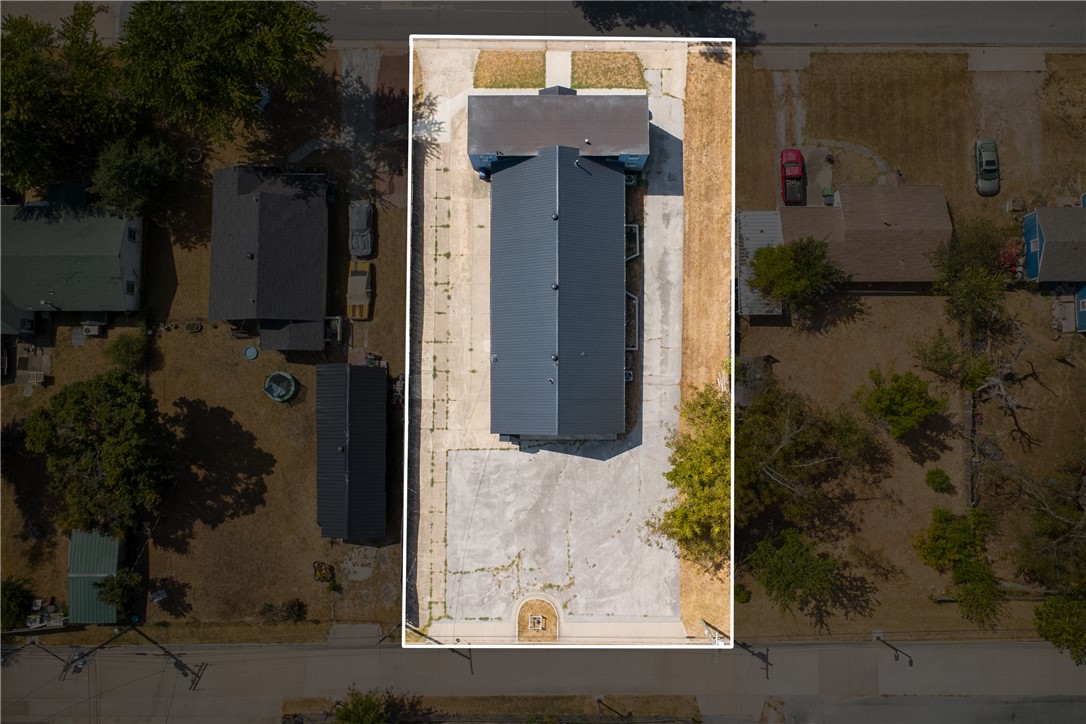 main property photo 8
