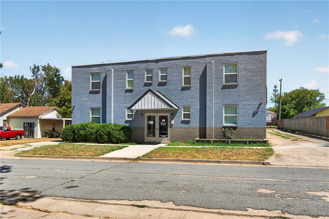 main property photo 9