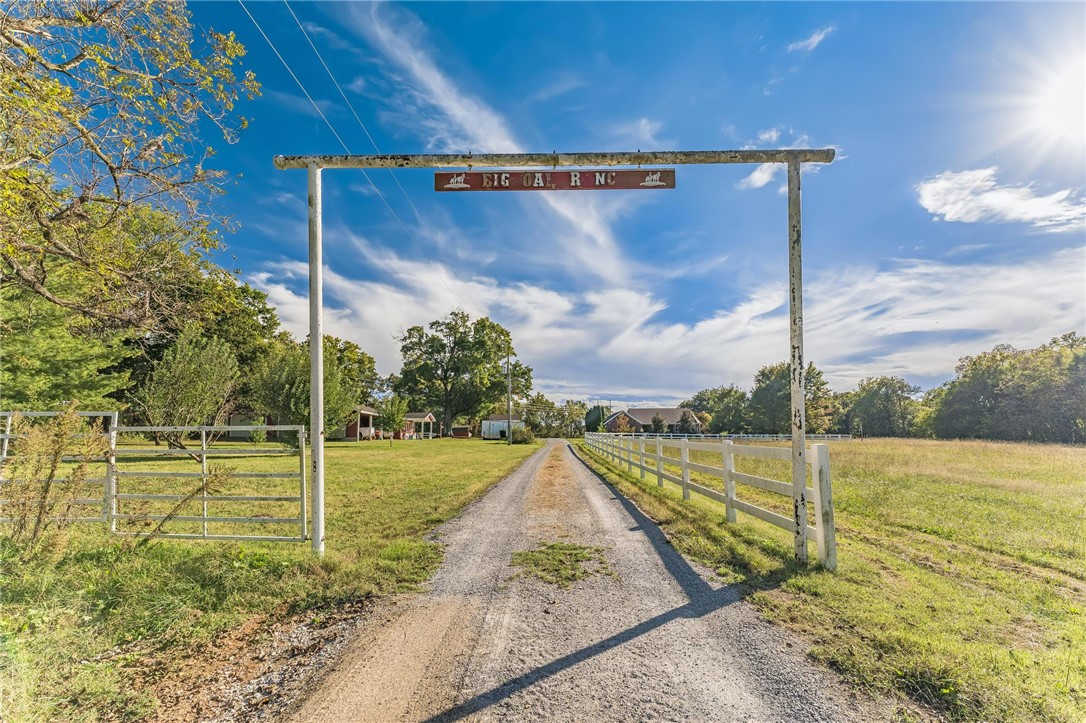 main property photo 32