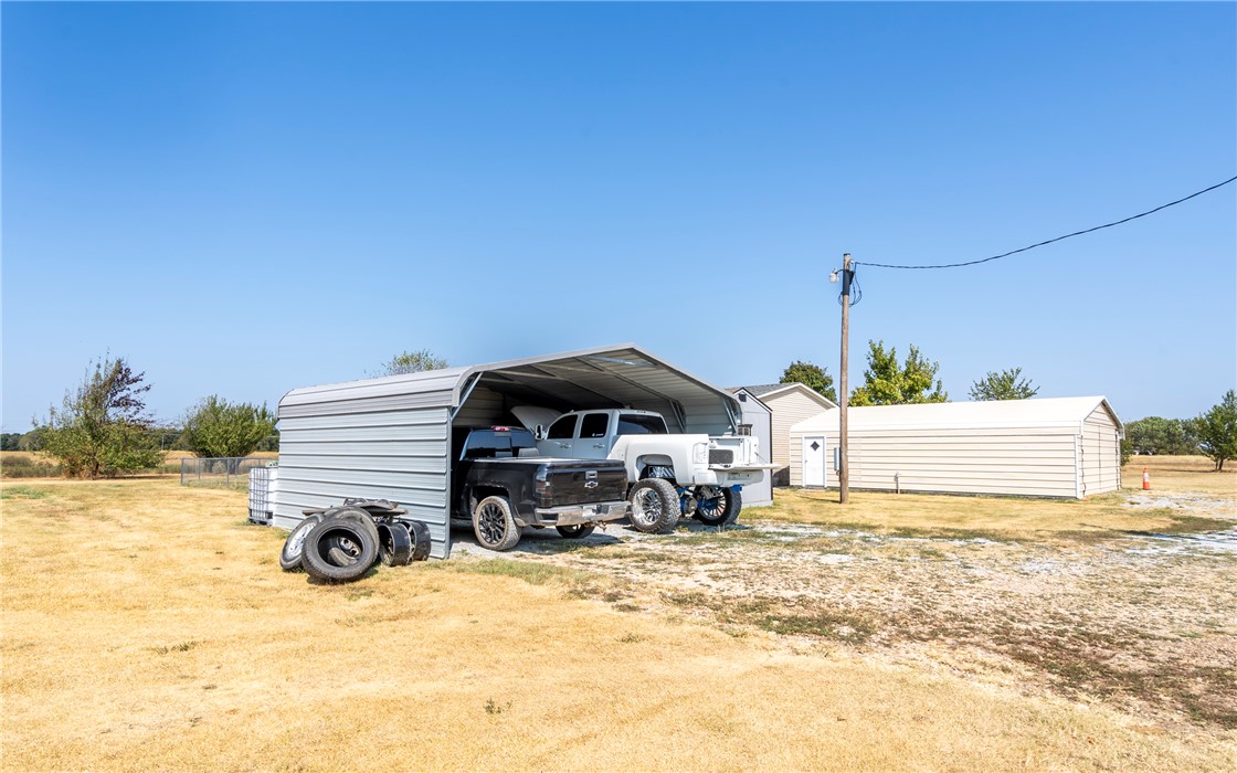main property photo 27