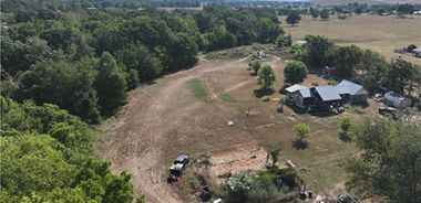 image of property with 3 Bed | 2 Bath | 1,100 Sqft