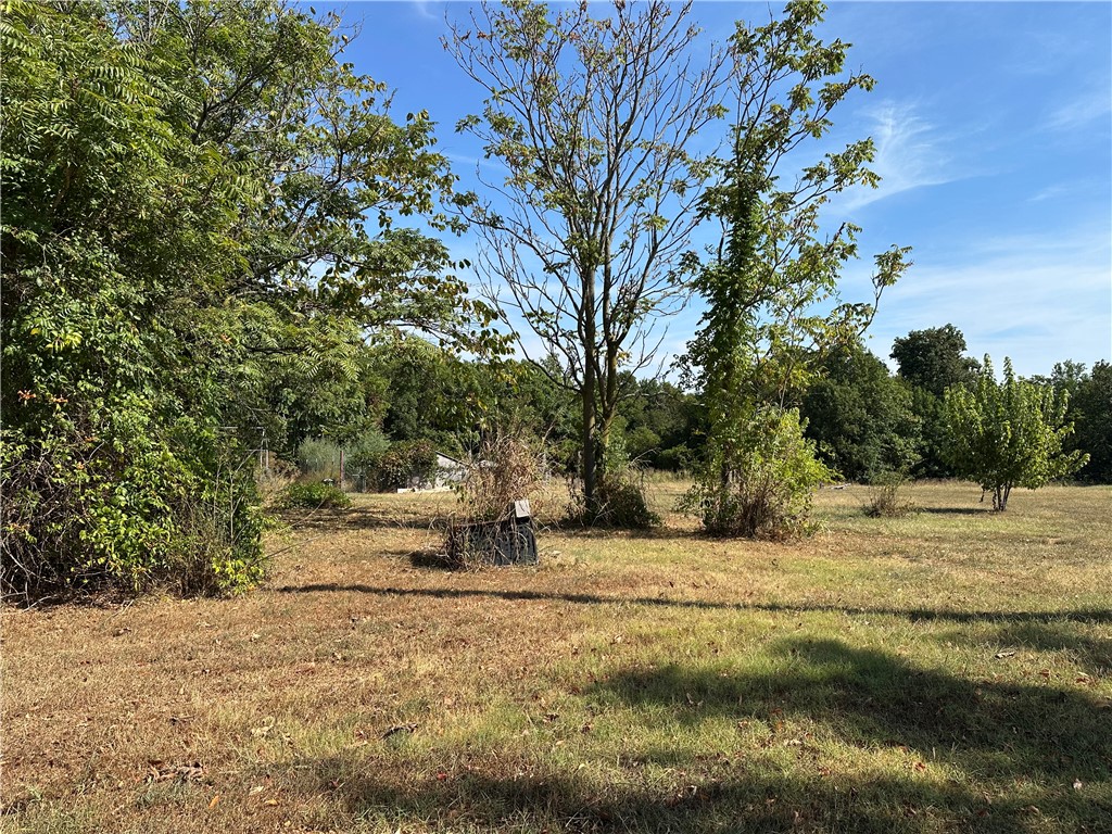 main property photo 6