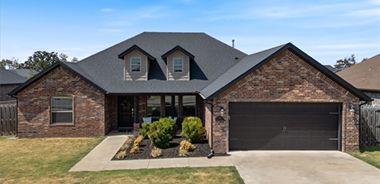 image of property with 3 Bed | 2 Bath | 1,936 Sqft