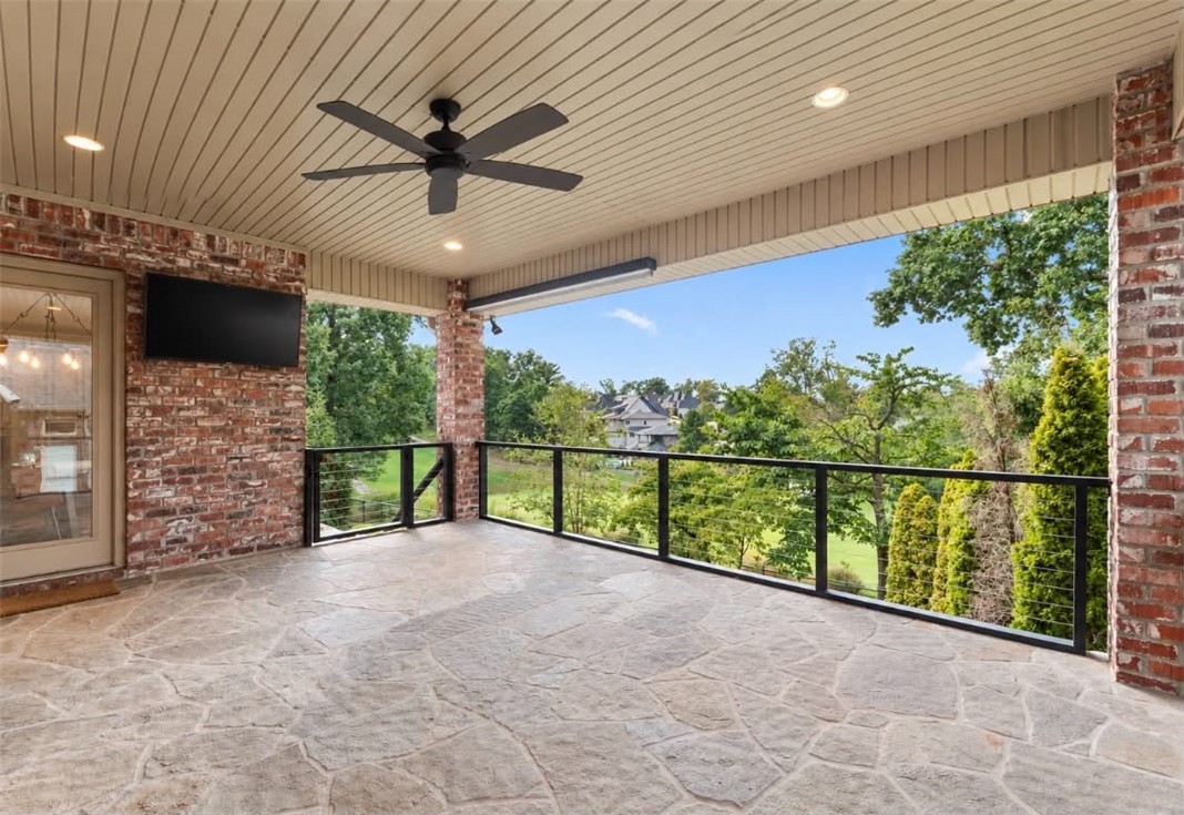 main property photo 39
