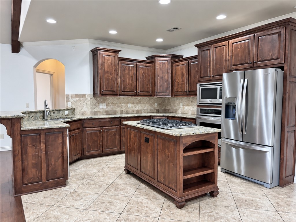 main property photo 9