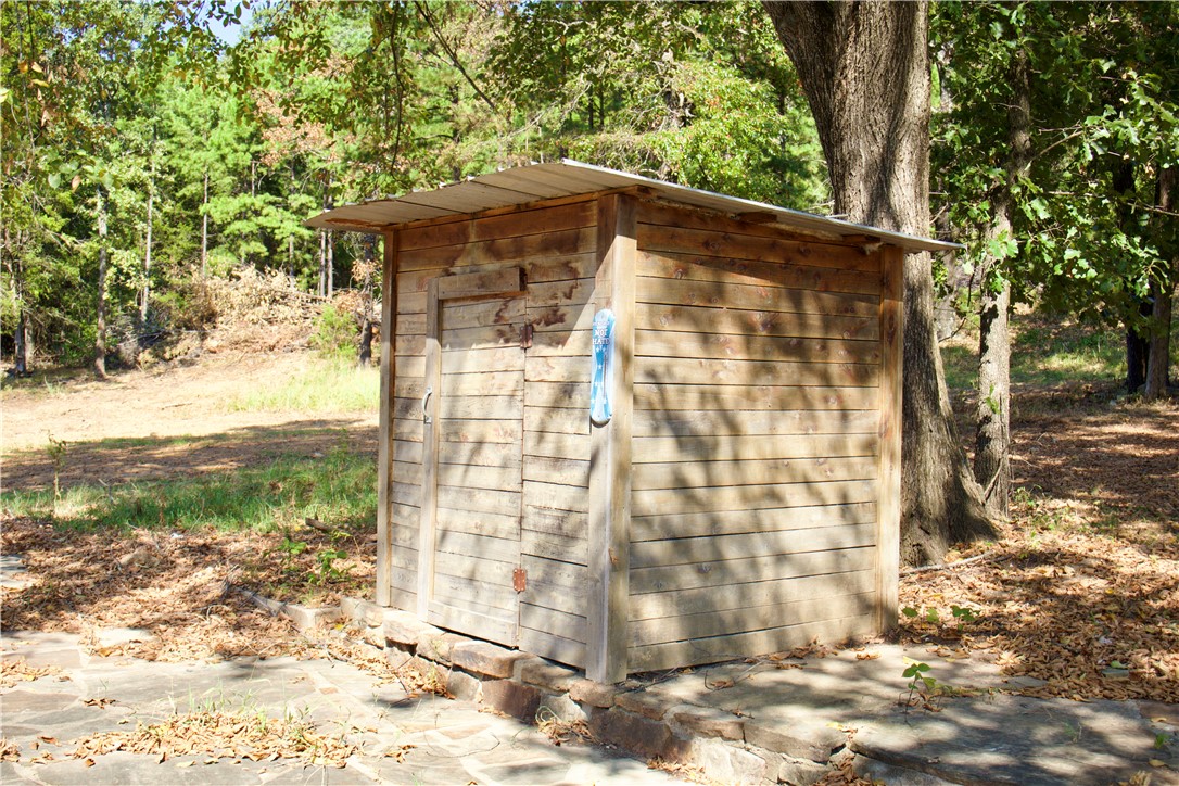 main property photo 25