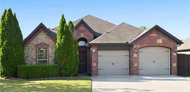 image of property with 5 Bed | 2 Bath | 2,191 Sqft