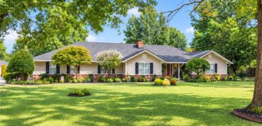image of property with 4 Bed | 3 Bath | 3,473 Sqft