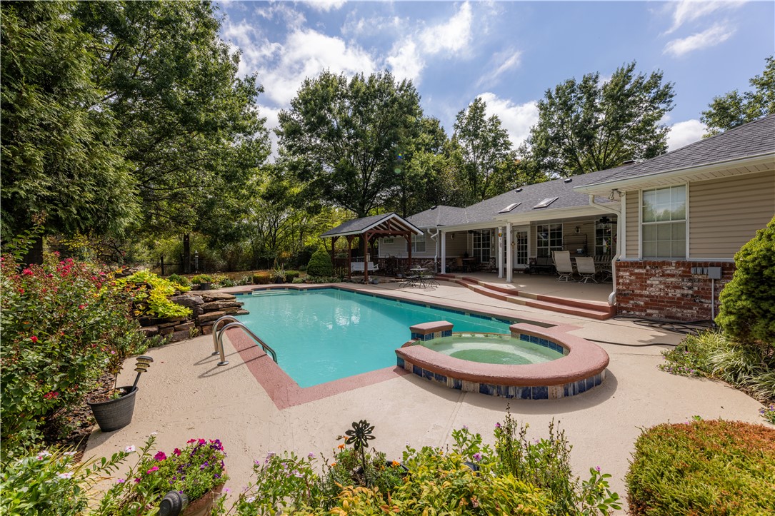main property photo 46