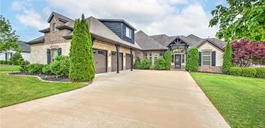 image of property with 4 Bed | 3 Bath | 3,712 Sqft