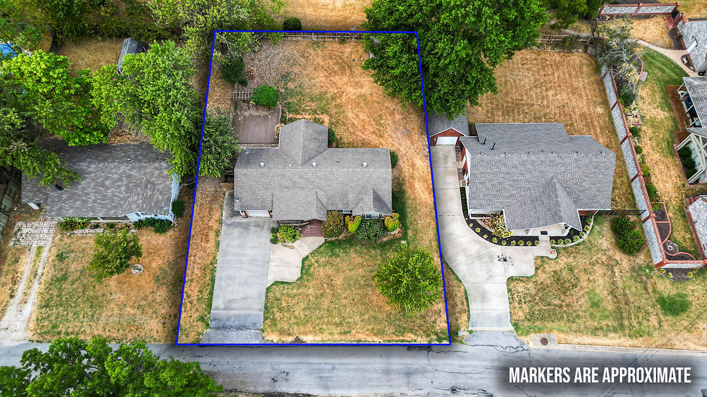 main property photo 33