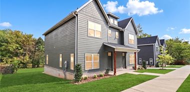 image of property with 6 Bed | 6 Bath | 2,722 Sqft