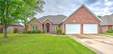 image of property with 3 Bed | 2 Bath | 2,240 Sqft