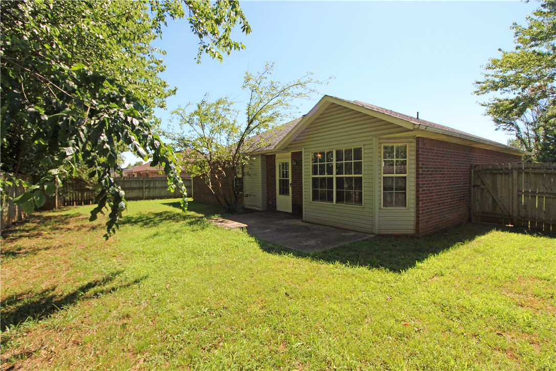 main property photo 18