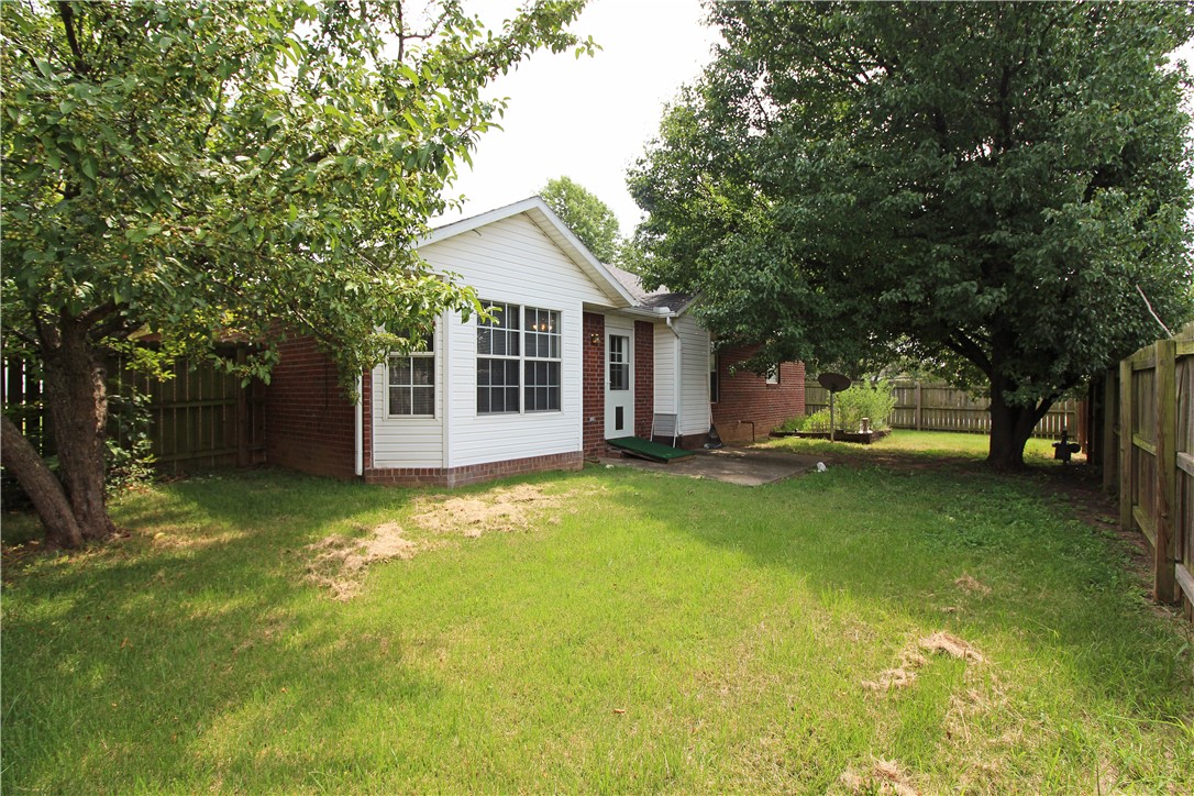 main property photo 17