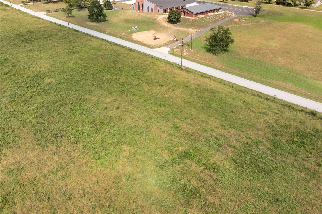 main property photo 17