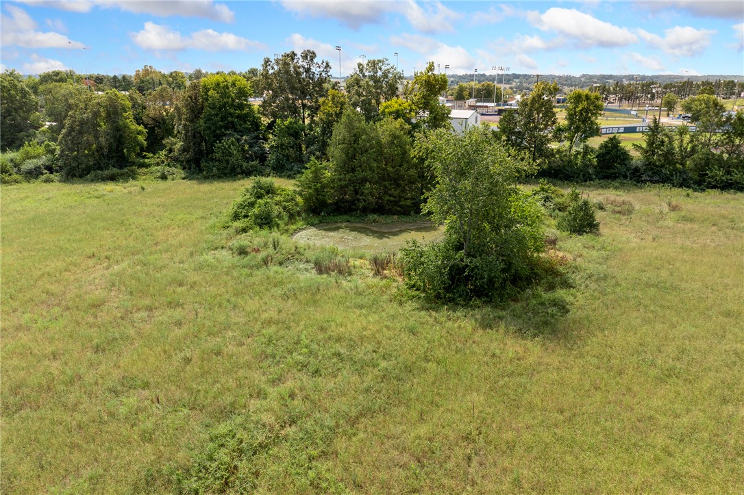 main property photo 8