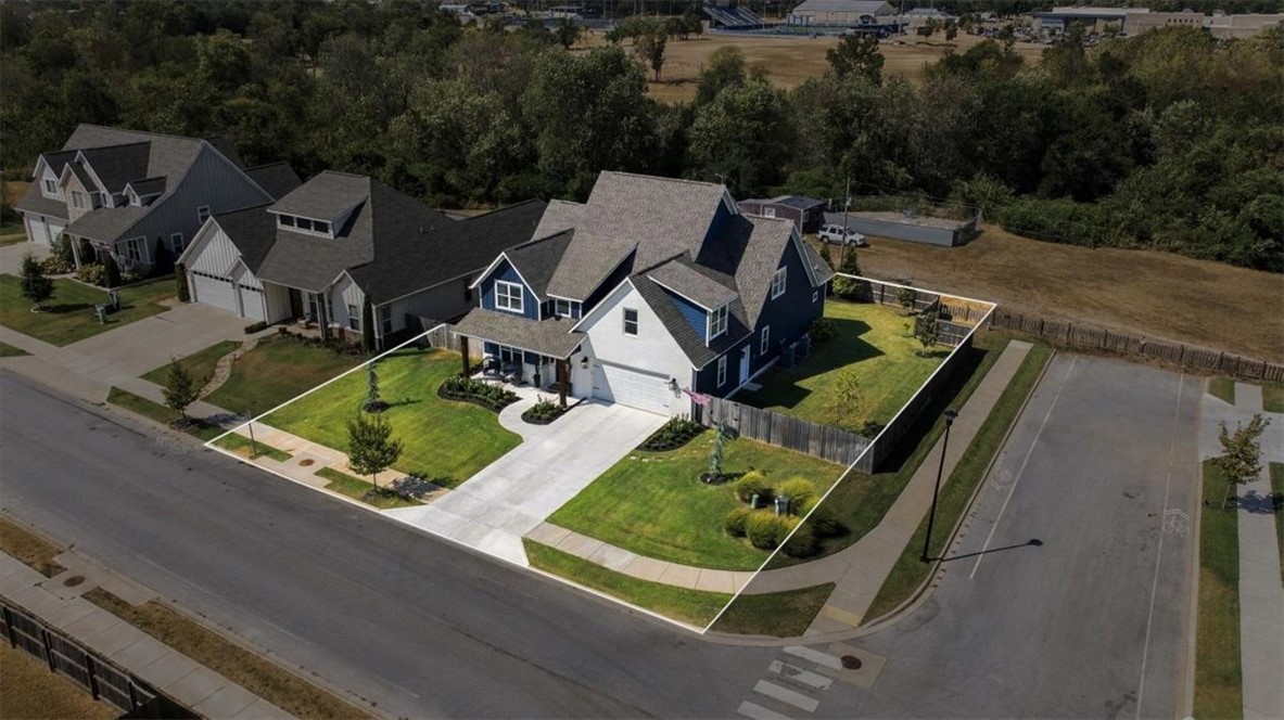 main property photo 17