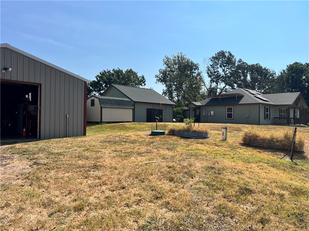 main property photo 26
