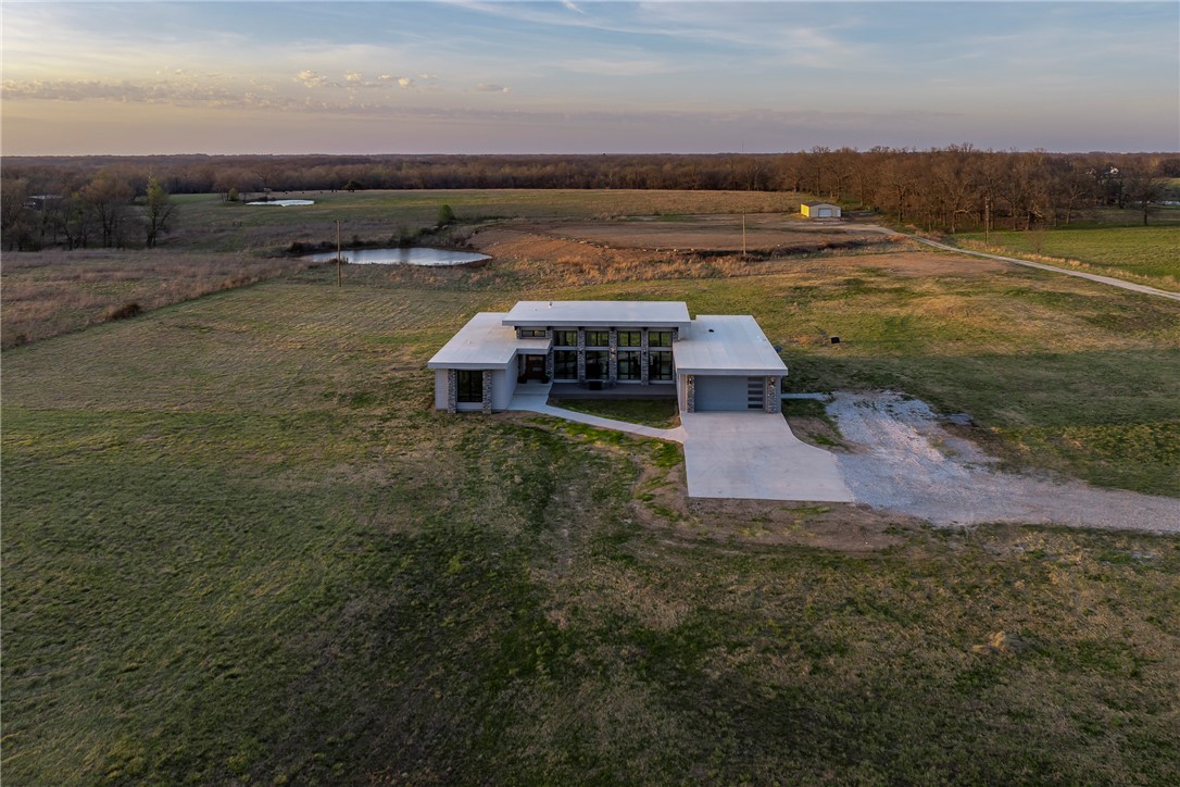 main property photo 18