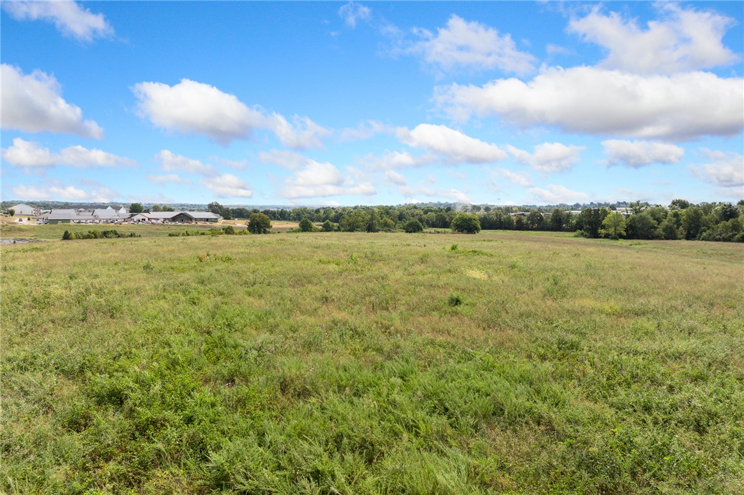 main property photo 13
