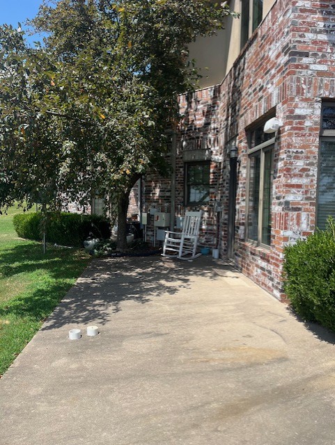 main property photo 20