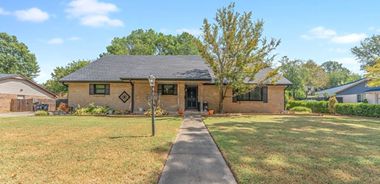 image of property with 4 Bed | 3 Bath | 2,917 Sqft