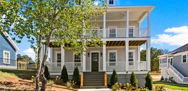 image of property with 4 Bed | 2 Bath | 2,980 Sqft