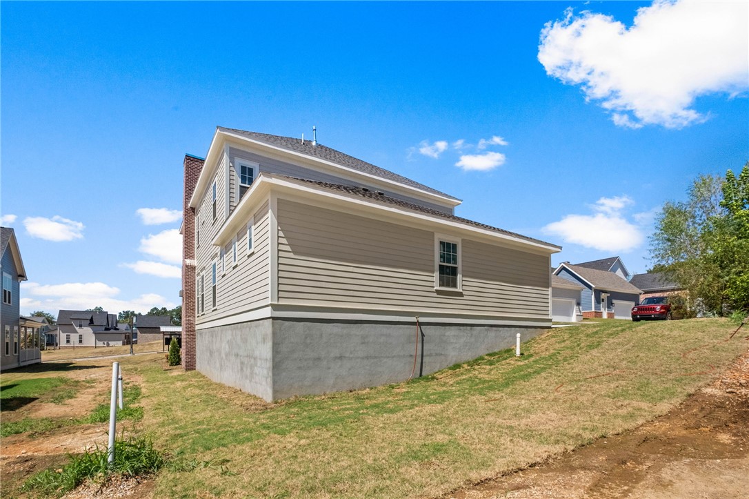 main property photo 28