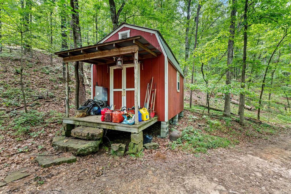 main property photo 31