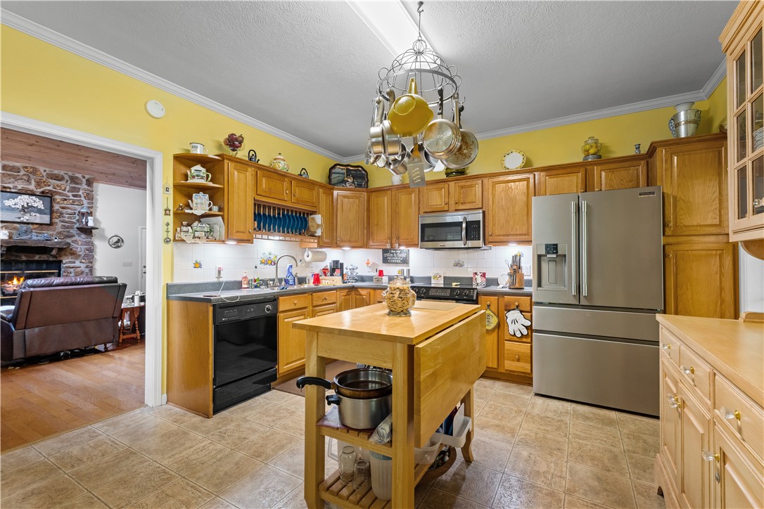 main property photo 5